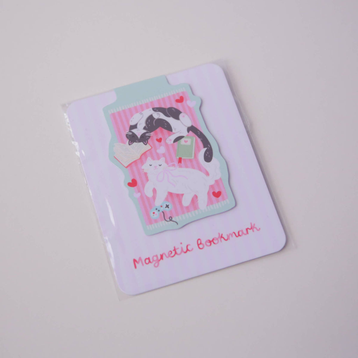 Cosy Cats Magnetic Bookmark – Cute Cat Reading Accessory