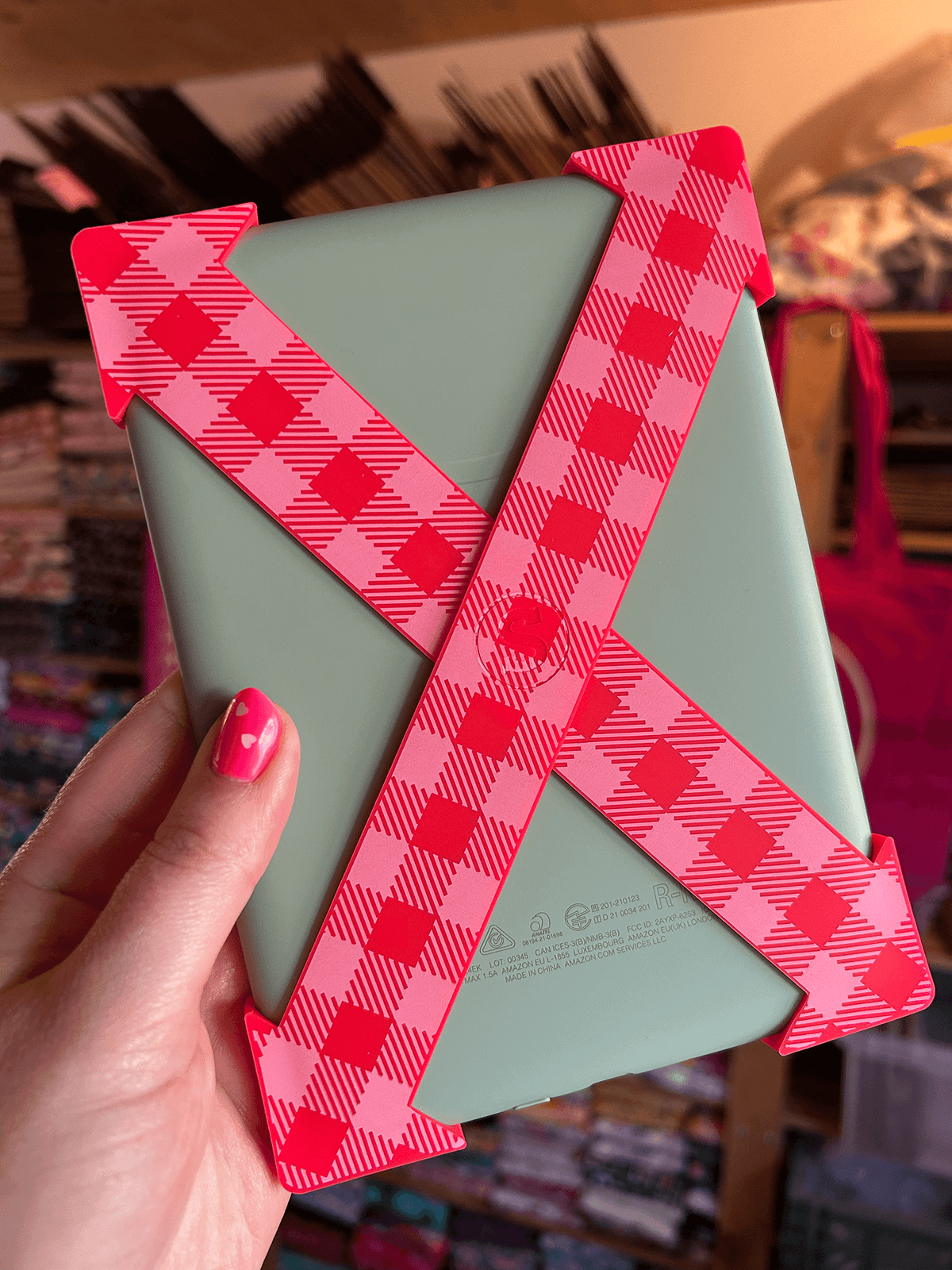 Strapsicle Kindle + Kobo straps