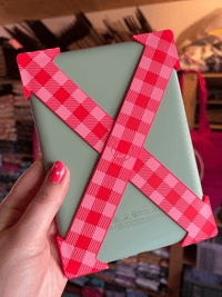 Strapsicle Kindle + Kobo straps