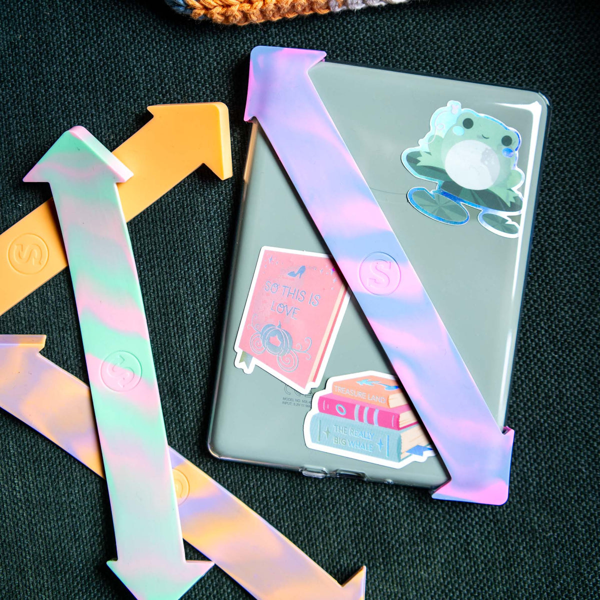 Strapsicle Kindle + Kobo straps